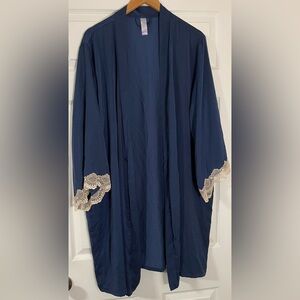 Secret Treasure Sleepwear Robe ~ Dark Blue Silk w/ Lace ~ 2X